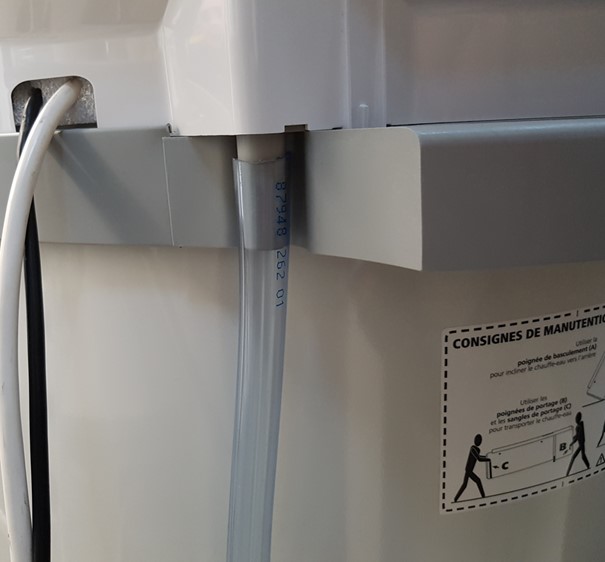 tube-condensats-chauffe-eau-thermodynamique-aeromax-5-stable.jpg