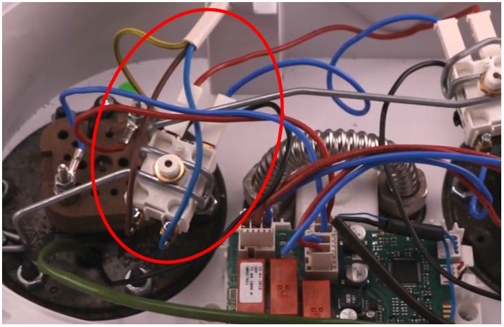 branchement-chauffe-eau-electrique-malicio.JPG